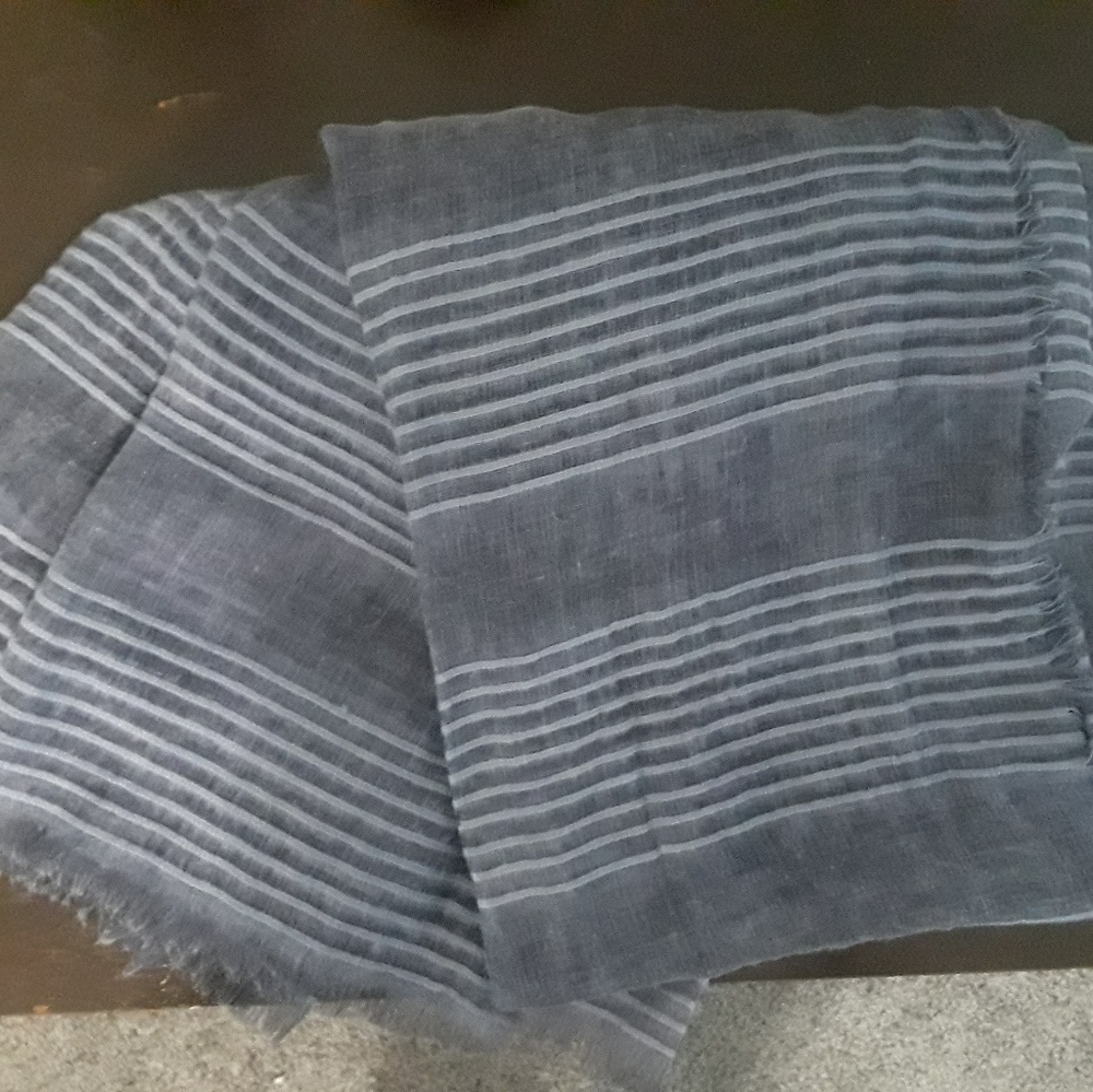 Universal thread scarf